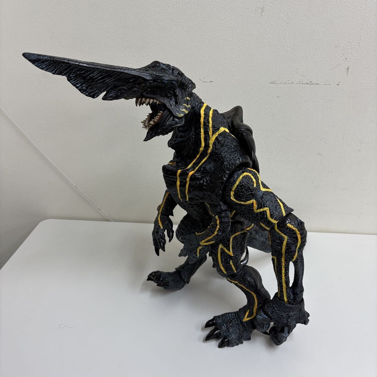 NECA ナイフヘッド カイジュウ